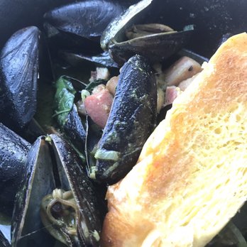 OCEAN2000 - The mussels are delish - New American Near Me - Fort Lauderdale, Florida OCEAN2000 - The mussels are delish - New American Near Me - Fort Lauderdale, Florida