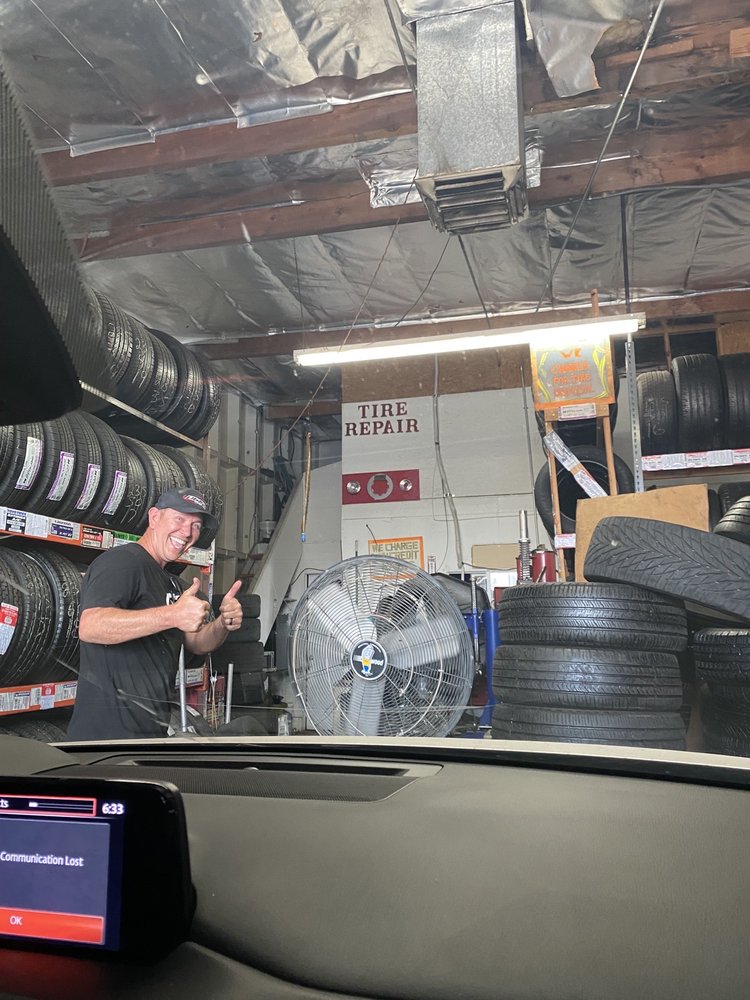 EL PRIMO TIRE SHOP Updated October 2024 12 Photos 84189 Indio Blvd, Indio, California