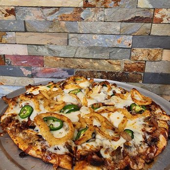 Pitmasters Pizzeria - Pulled pork pizza - Pizza Near Me - Millersburg, Ohio Pitmasters Pizzeria - Pulled pork pizza - Pizza Near Me - Millersburg, Ohio