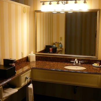 Monterey Marriott - wash area is separate from the bath / shower / toilet area - Hotels Near Me - Monterey, California Monterey Marriott - wash area is separate from the bath / shower / toilet area - Hotels Near Me - Monterey, California