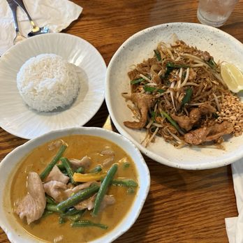 Sawasdee Thai Cuisine - PAD THAI - Thai Near Me - Norfolk, Virginia Sawasdee Thai Cuisine - PAD THAI - Thai Near Me - Norfolk, Virginia