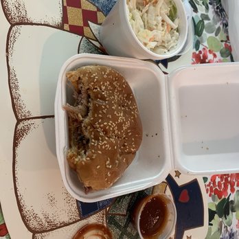 Big Tex BBQ - Pulled bbq Pulled Porked Sandwich - Barbeque Near Me - West Palm Beach, Florida