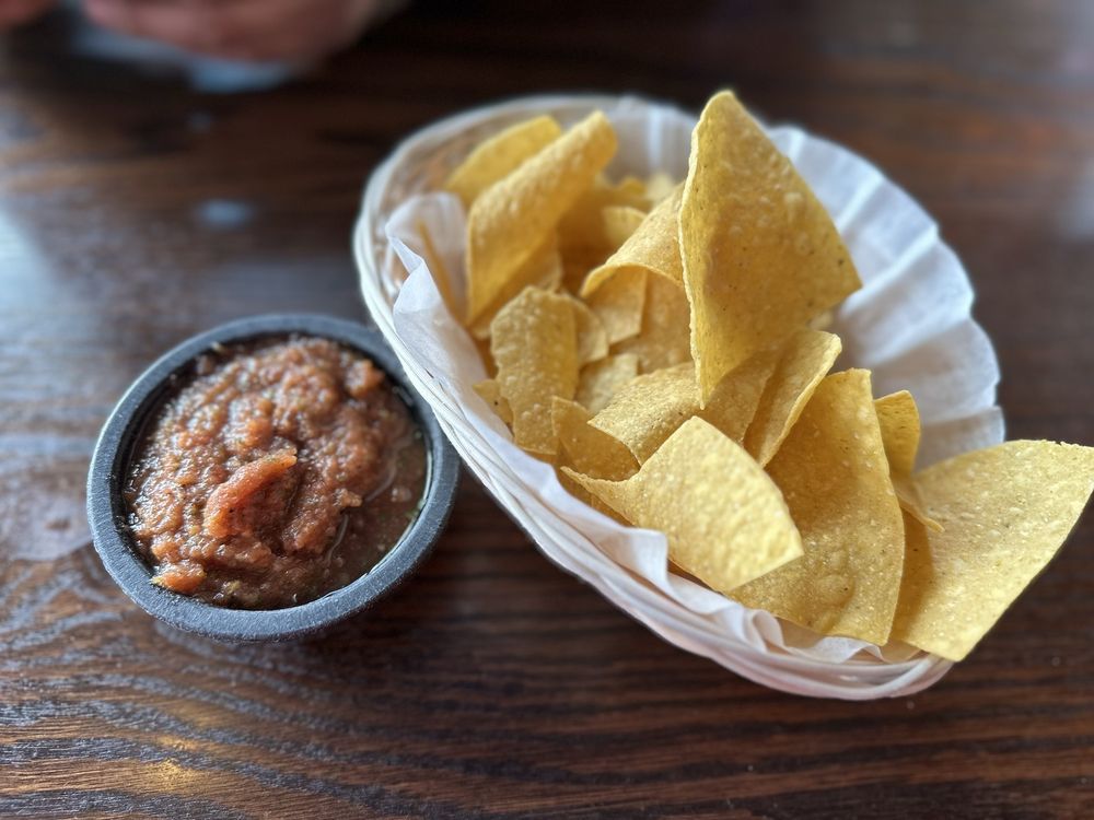 Social spots from Tres Hermanas