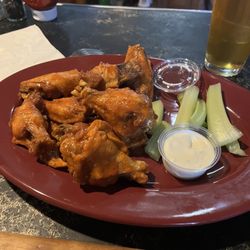 Brunnerville Hotel - Medium Buffalo Wings