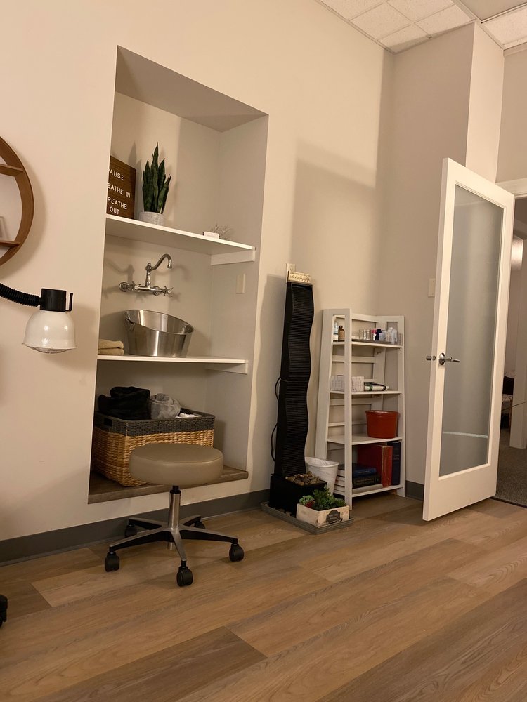 NORTHWOODS ACUPUNCTURE & WELLNESS CENTER Updated October 2024 304 N