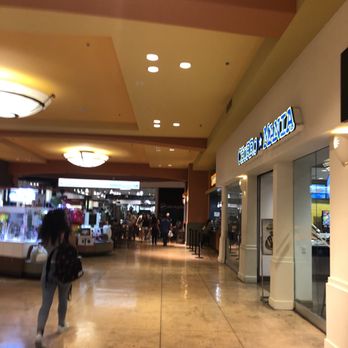 Dolphin Mall - Shopping Centers Near Me - Miami, Florida Dolphin Mall - Shopping Centers Near Me - Miami, Florida