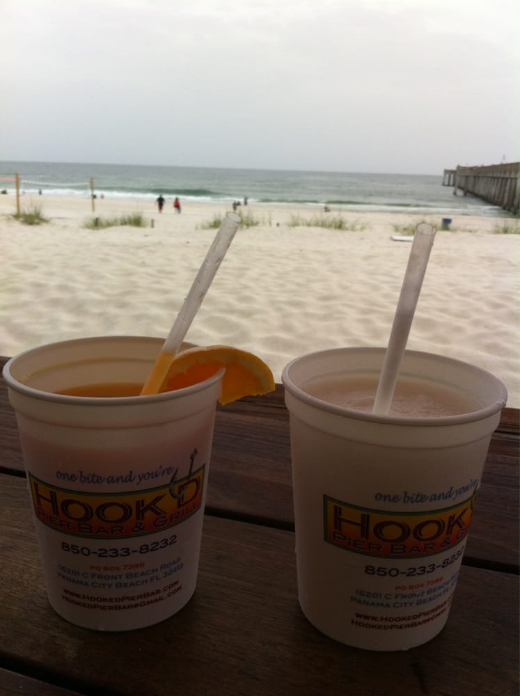Hook’d Pier Bar & Grill