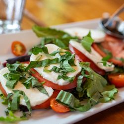 Allison’s Restaurant - Caprese salad