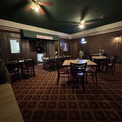 Luigi's Pizza & Pasta - Inside