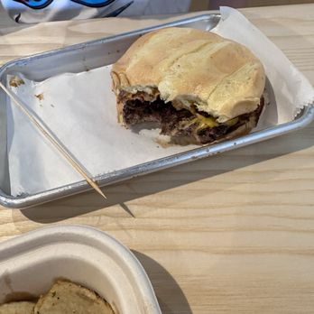 Seven Brothers - Cheeseburger - Burgers Near Me - Farmington, Utah Seven Brothers - Cheeseburger - Burgers Near Me - Farmington, Utah