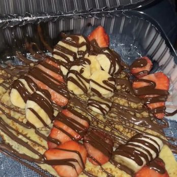 The Sweet Spot - Nutella crepes with strawberries and banana - Desserts Near Me - Walnut Creek, California The Sweet Spot - Nutella crepes with strawberries and banana - Desserts Near Me - Walnut Creek, California