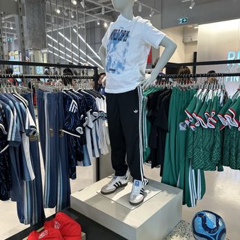 Adidas - Accessories Near Me - Vancouver, British Columbia Adidas - Accessories Near Me - Vancouver, British Columbia