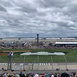 Nashville Superspeedway - Nice weather on the day we went.