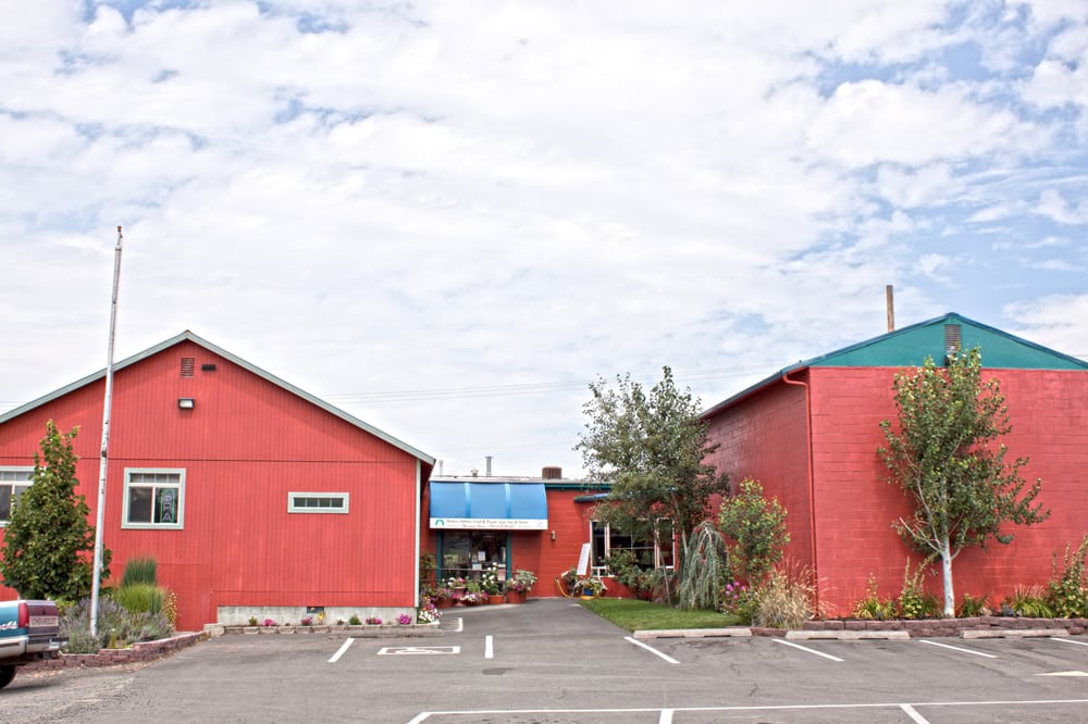 MADRAS ATHLETIC CLUB Updated October 2024 123 SW J St, Madras