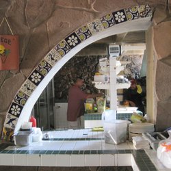 El Candil - Peeking into the kitchen.