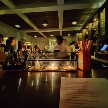 Oldies - The setting - Cocktail Bars Near Me - Brooklyn, New York