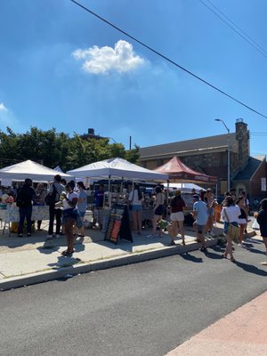 32nd Street Farmers Market by null