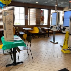 McDonald's - Dining room
