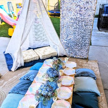 Glamberous Adventures - Frozen Themed Picnic - Party Equipment Rentals Near Me Glamberous Adventures - Frozen Themed Picnic - Party Equipment Rentals Near Me