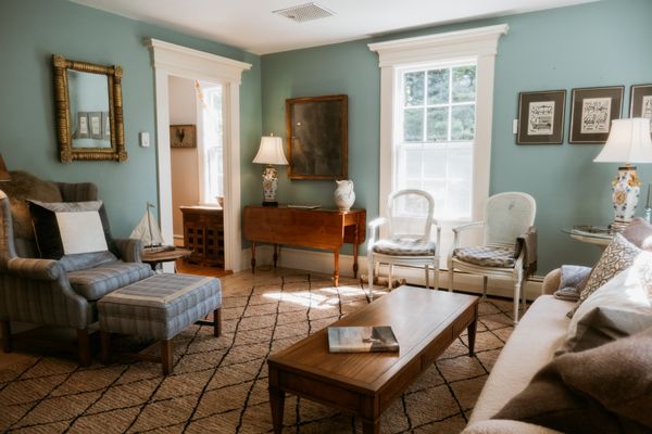 Three Sisters Farm by null