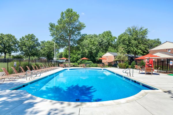 FOX POINTE APARTMENT HOMES - Updated January 2025 - 18 Photos - 220