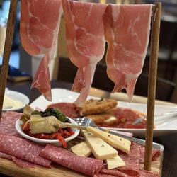 IL Gusto - Lots of meat on the board
