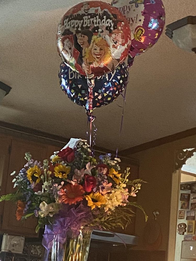 HONEYMOON FLORIST Updated October 2024 1727 S Bethel Rd, Decatur