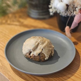 Cafe Kray - Earl Grey Scone https://www.instagram.com/the.wanderin.foodie/ - Korean Near Me - North York, Ontario