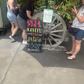 Mountain Thunder Coffee Plantation - Coffee & Tea Near Me - Kailua-Kona, Hawaii