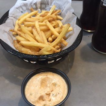 Falafel & Burgers - Fries with chili mayo - Falafel Near Me - Malmö, M