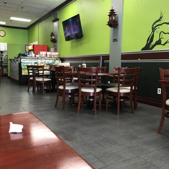 Pho Anh Dao - Seating area - Vietnamese Near Me - Edison, New Jersey Pho Anh Dao - Seating area - Vietnamese Near Me - Edison, New Jersey