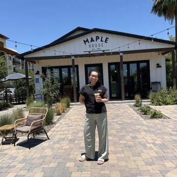 Maple House - Outside cute picture spot - Coffee & Tea Near Me - Chandler, Arizona