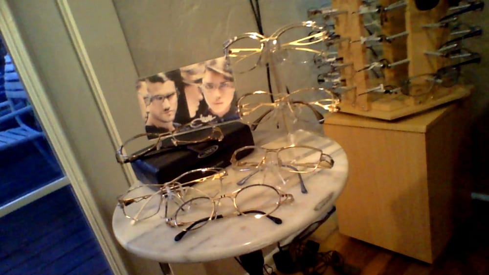 THE EYEGLASS LADY Updated August 2024 1842 Grove St, Eugene, Oregon