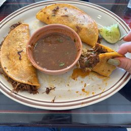 Froys Birria tacos