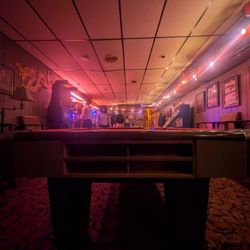 Jade Fountain - Pool table in the back room