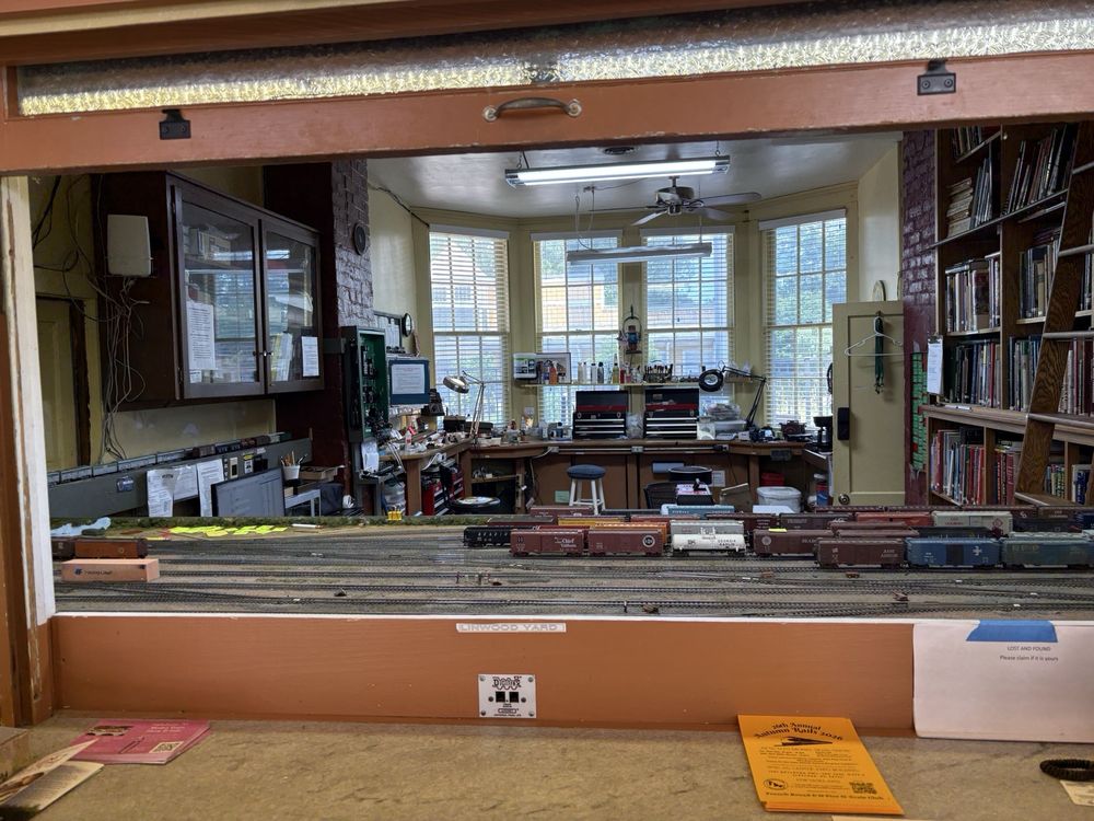 Apple Valley Model Railroad Club Logo