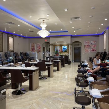 Le Royale Nail Spa - Salon - Nail Salons Near Me