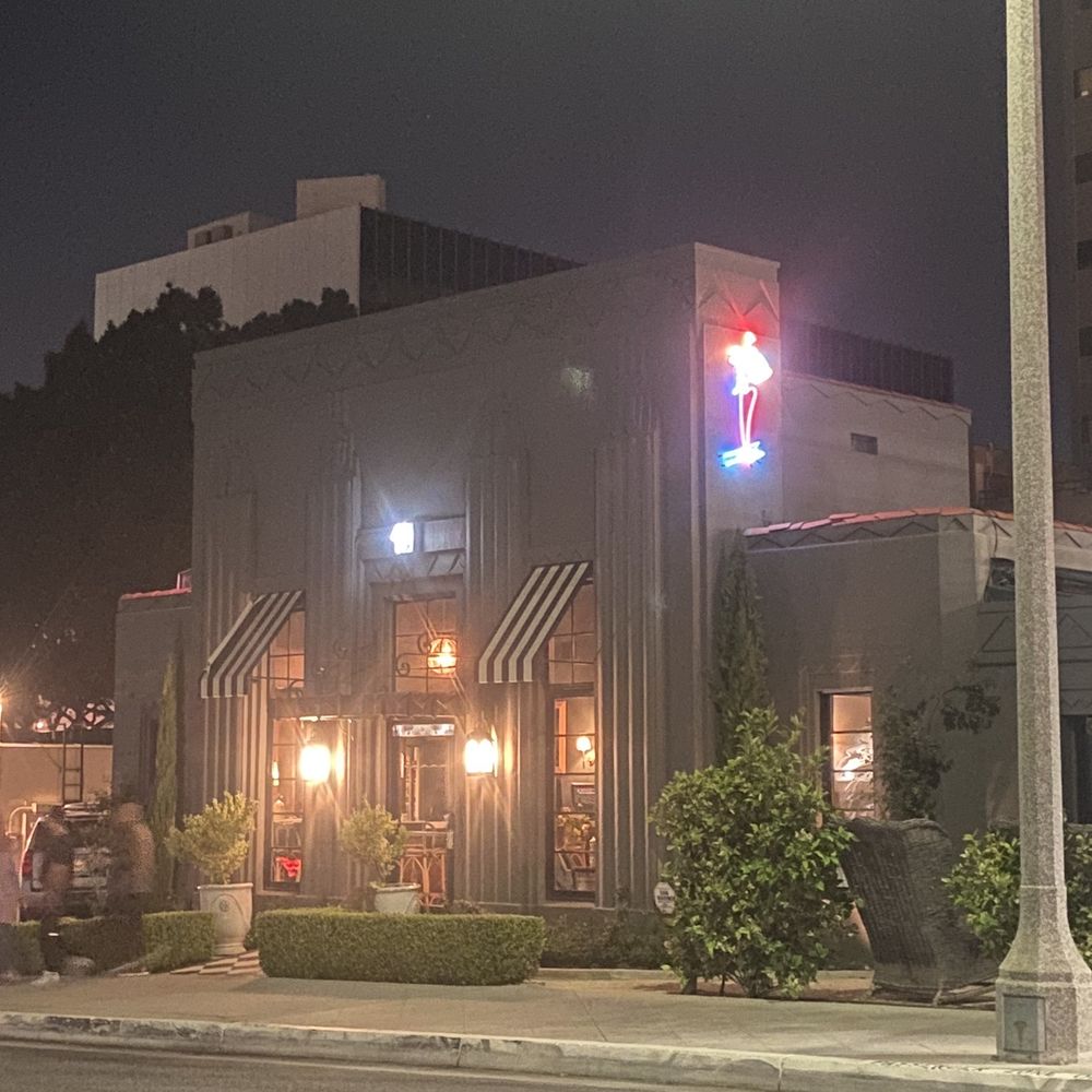 Bistro 45 - Outside the restaurant street view - New American Near Me - Pasadena, California