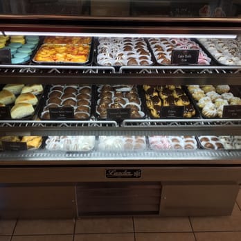 Montgomery Bakehouse - Bakeries Near Me - Conroe, Texas
