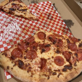 Di's Homemade Pizza - Best pizza I've had in a long time!!!! first night in town, wanted to try something good and it did not disappoint! - Pizza Near Me - New Braunfels, Texas Di's Homemade Pizza - Best pizza I've had in a long time!!!! first night in town, wanted to try something good and it did not disappoint! - Pizza Near Me - New Braunfels, Texas