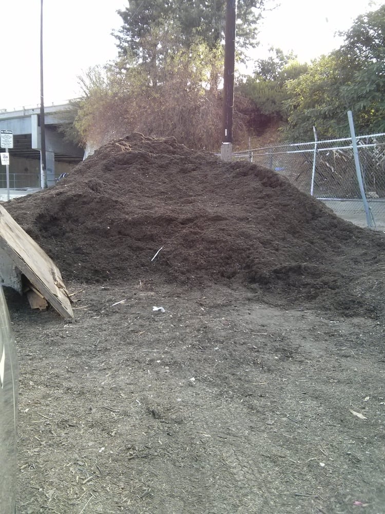 Free Mulch - social services organization in Los Angeles, CA