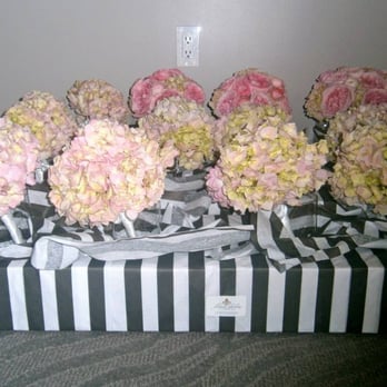 Fleur de Lis Florist - Florists Near Me - Chicago, Illinois Fleur de Lis Florist - Florists Near Me - Chicago, Illinois