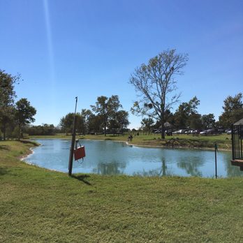 Blessington Farms - Fishing pond! - Pumpkin Patches Near Me - Simonton, Texas