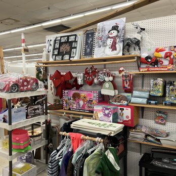 Traderbaker Malls - Booth 255 Toys and Christmas Stuff all types of things All brand new items!! - Flea Markets Near Me - Martinsville, Indiana Traderbaker Malls - Booth 255 Toys and Christmas Stuff all types of things All brand new items!! - Flea Markets Near Me - Martinsville, Indiana