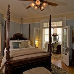 Oak Hill On Love Lane Bed and Breakfast - Bess Ray Howell - hand ironed 600 TC sheets