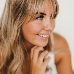 Lash and Blade Aesthetics  - Eyelash extensions