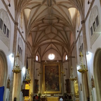 Parroquia de San Jerónimo El Real - Inside the church - Churches Near Me - Madrid, M