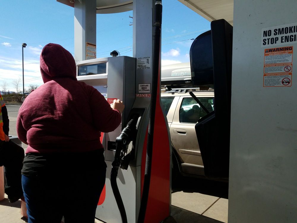 SAFEWAY FUEL CENTER Updated September 2024 80 NE Cedar St, Madras