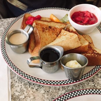 John's Place - French toast - Breakfast & Brunch Near Me - Victoria, British Columbia
