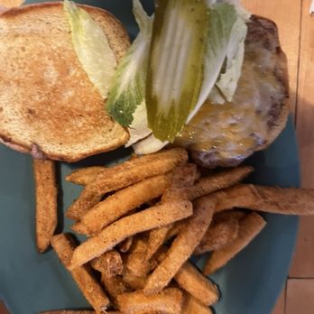 Big Pine Rooster - 1/4 lb burger and fries - American Near Me - Big Pine Key, Florida